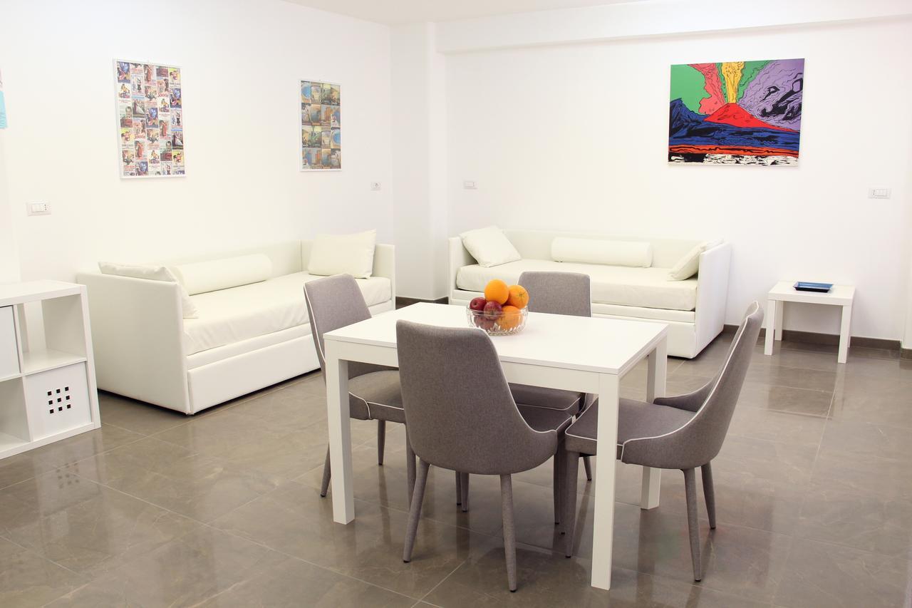 Mondo Suites Apartments * Neapel